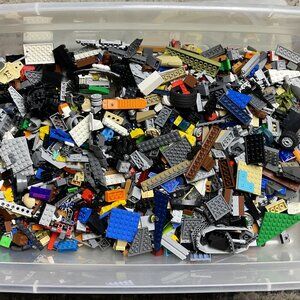 4lbs of Assorted Legos